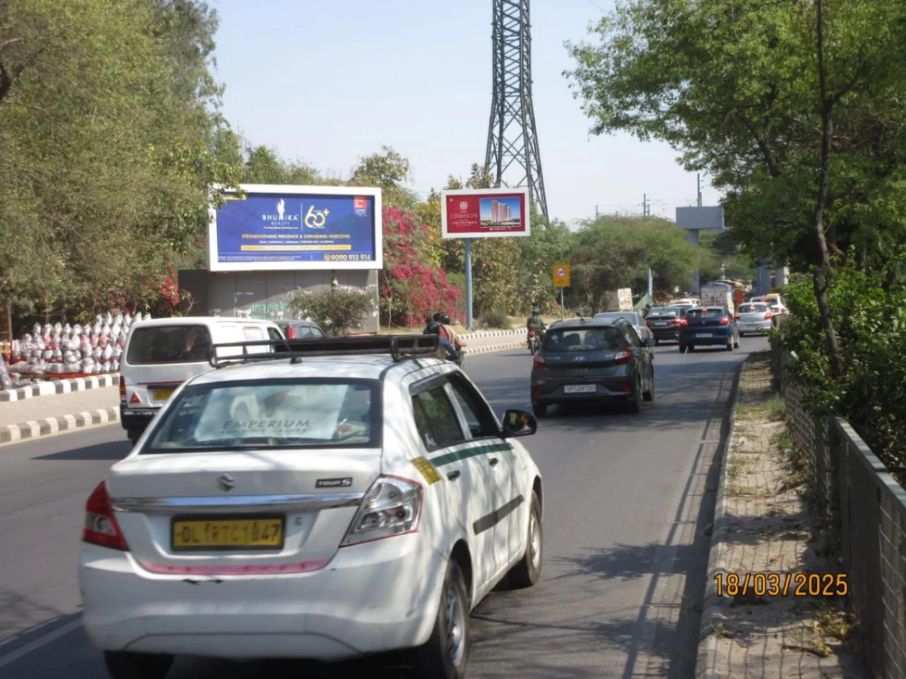 Unipole Advertising in Sarita Vihar District Park