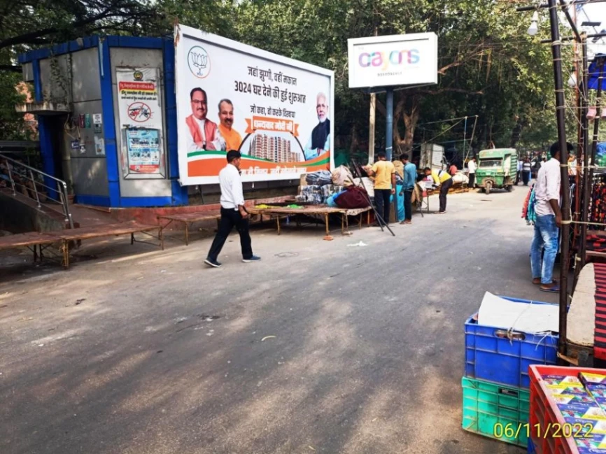 RK Puram, Dogra Market
