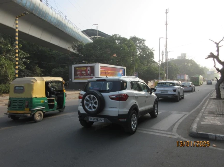 Molchand Crossing (Lajpat Nagar to Panchsheel)