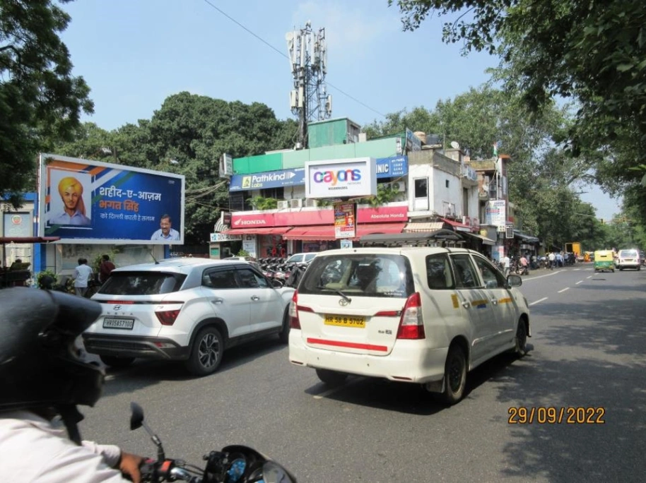 RK Puram, Kashmiri Market