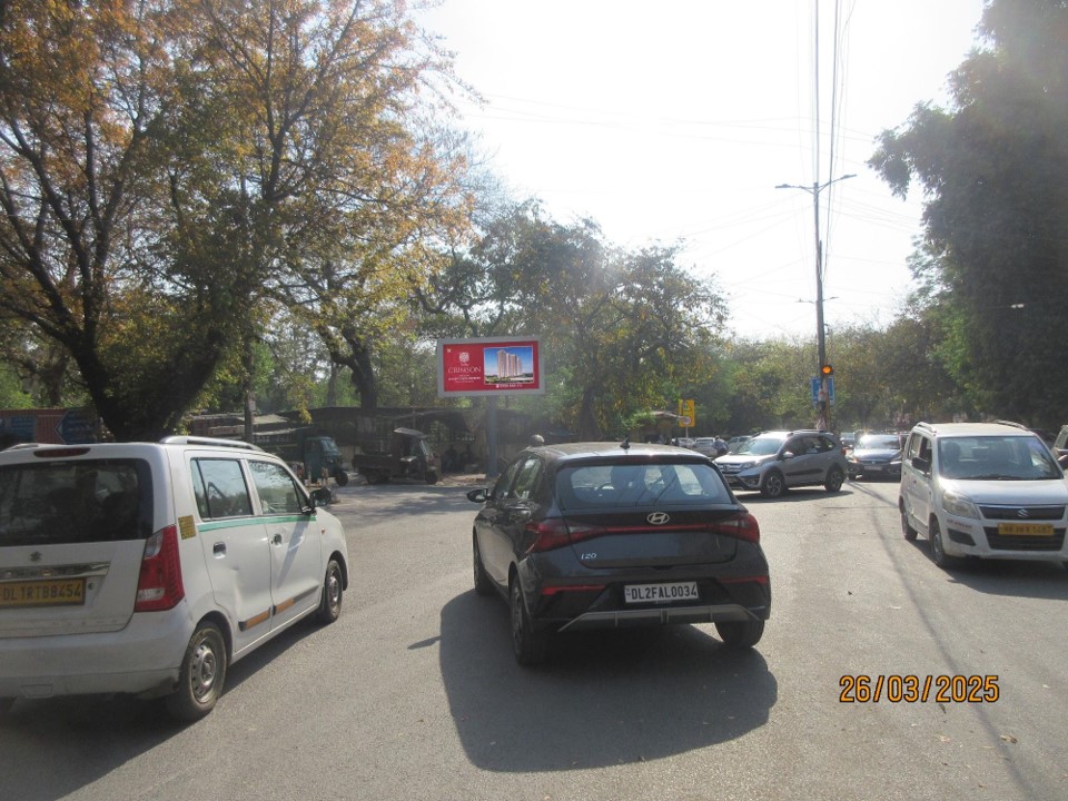 Unipole Advertising in East of Kailash – DDA Sapna Nursery